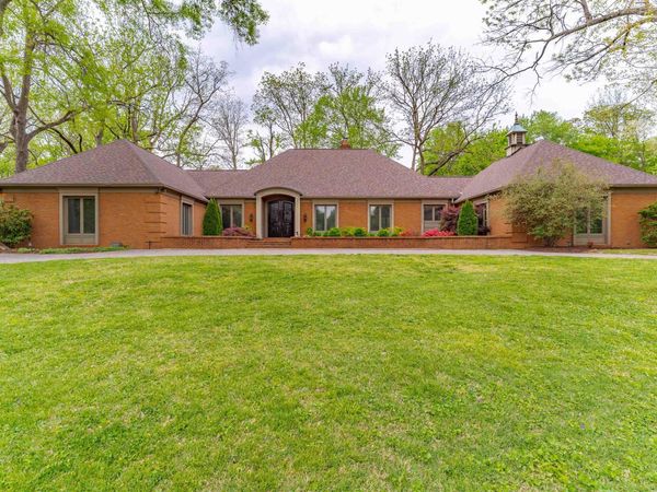 801 Wiltshire Drive, Evansville, IN 47715