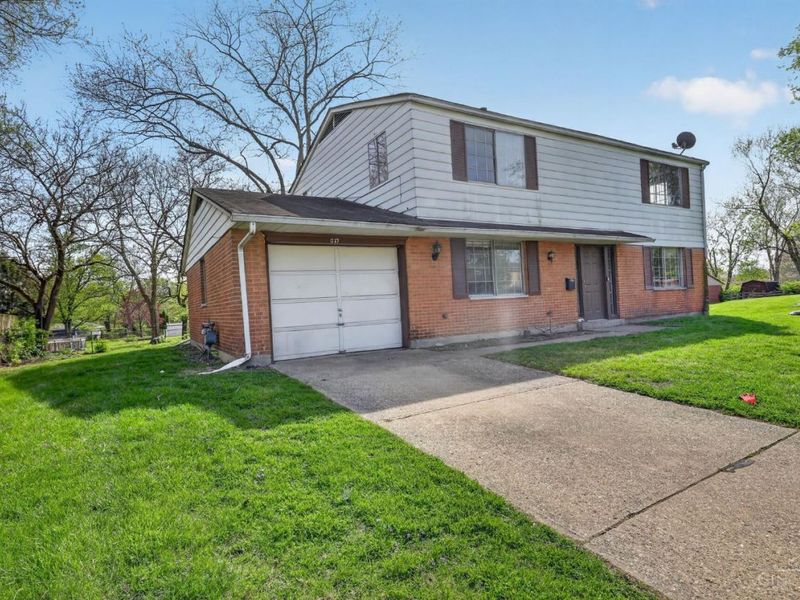 1773 Continental Drive, Sharonville, OH 45246 Photo 2