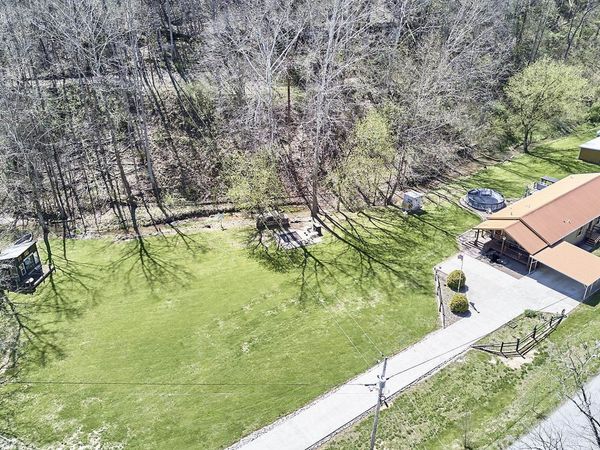 965 McComas Branch Road, Milton, WV 25541
