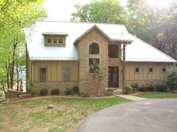 700 Yates Lake Drive Road , Scottsville, KY 42164