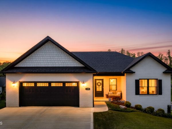 190 Tanners Cove, Johnson City, TN 37615