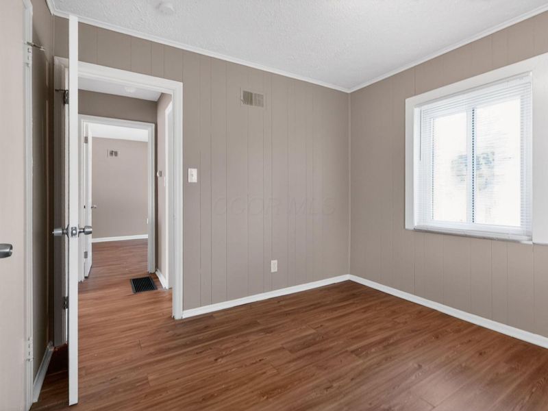 56 Florence Avenue, Columbus, OH 43228 Photo 17