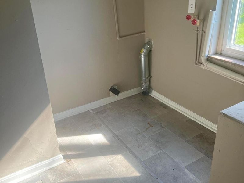 56 Florence Avenue, Columbus, OH 43228 Photo 2