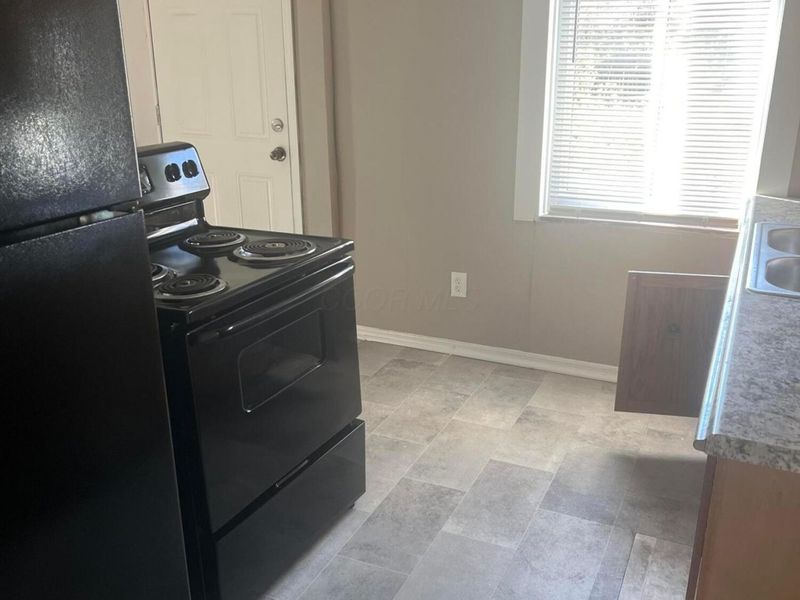 56 Florence Avenue, Columbus, OH 43228 Photo 4