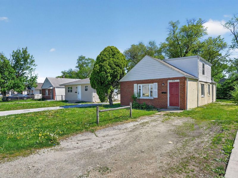 56 Florence Avenue, Columbus, OH 43228 Photo 4