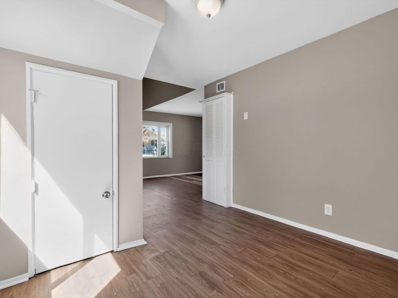 56 Florence Avenue, Columbus, OH 43228 Photo 8