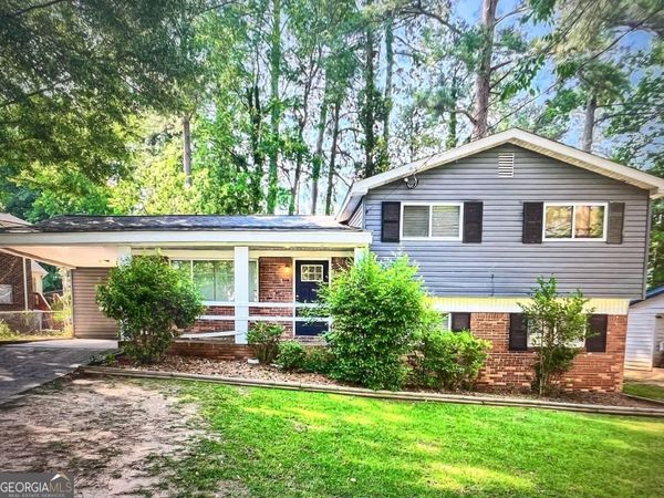 3238 Amhurst Drive NW, Atlanta, GA 30318