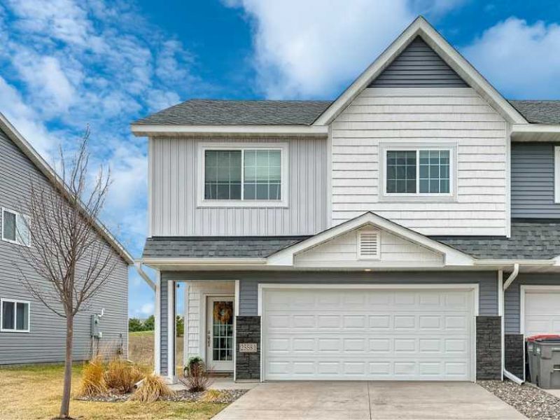 25581 5th Street W, Zimmerman, MN 55398