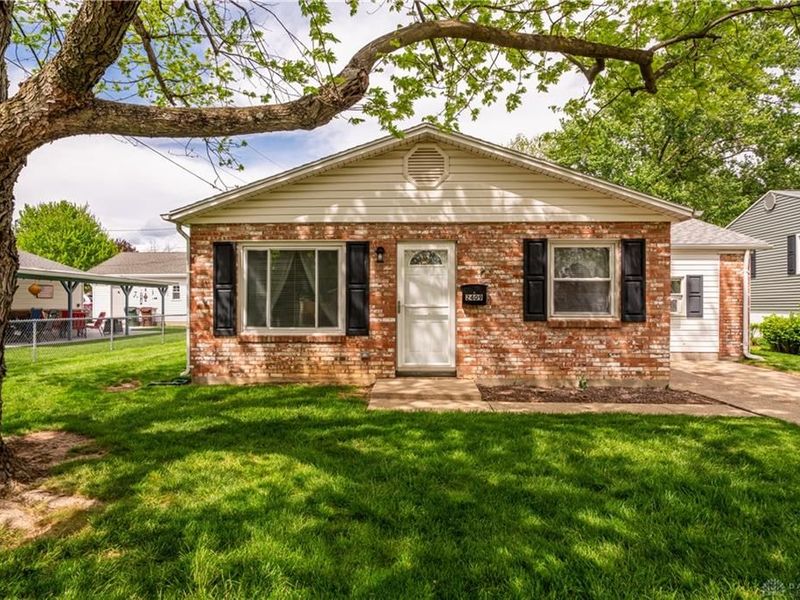 2409 Suffolk Court, Kettering, OH 45420 Photo 1