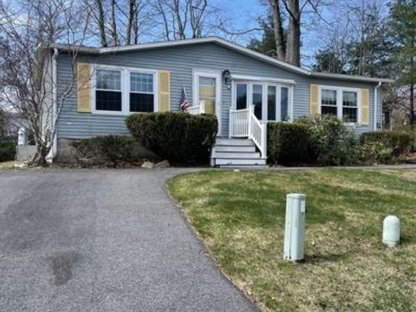 5 Crabapple Circle, Rockland, MA 02370