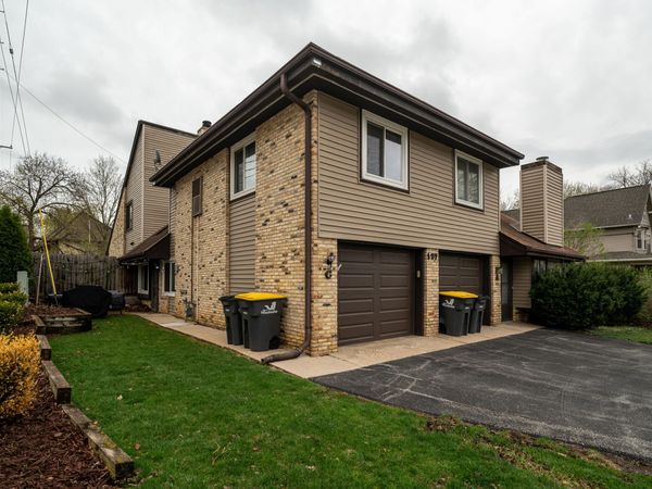 127 Garfield Ave, Unit C, Waukesha, WI 53186