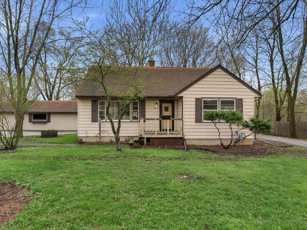 4002 45th Ave, Kenosha, WI 53144