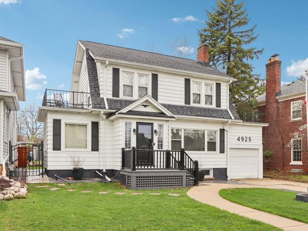 4925 N Bartlett Ave, Whitefish Bay, WI 53217