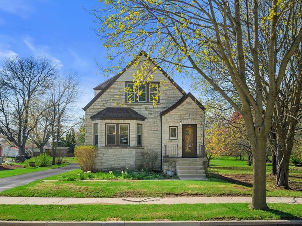 3455 S 96th St, Milwaukee, WI 53227