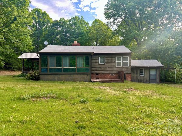 3202 Puetts Chapel Road , Dallas, NC 28034