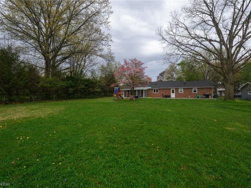 819 E 5th Street, Dover, OH 44622 Photo 10