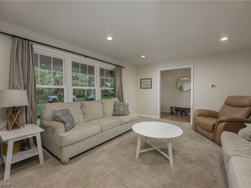 819 E 5th Street, Dover, OH 44622 Photo 14