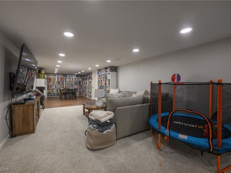 819 E 5th Street, Dover, OH 44622 Photo 31