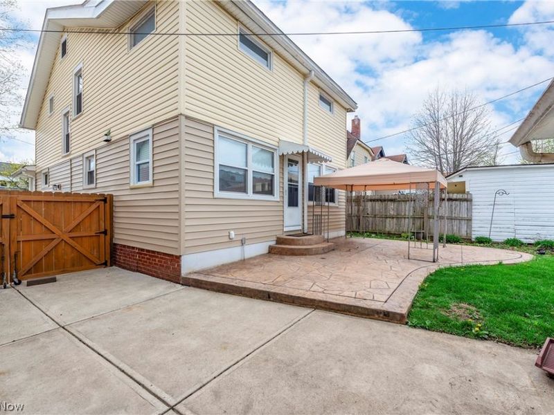 2126 Elbur Avenue, Lakewood, OH 44107 Photo 39