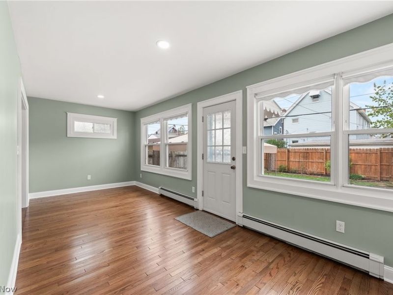 2126 Elbur Avenue, Lakewood, OH 44107 Photo 9