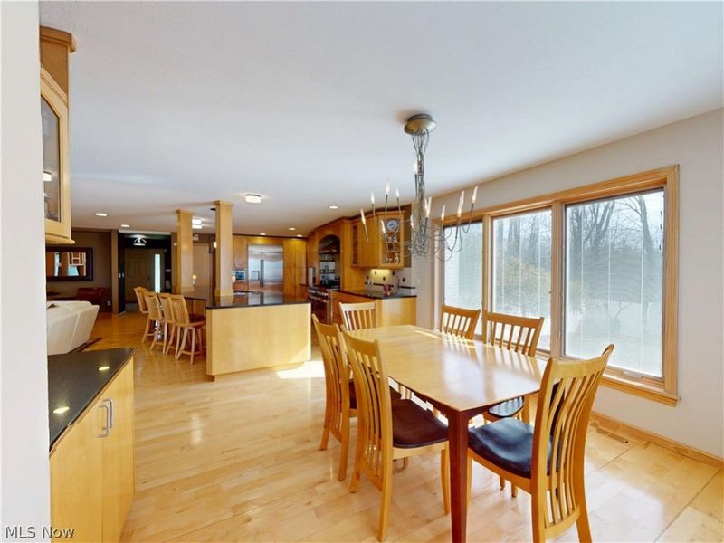 7885 Pear Tree Drive, Chesterland, OH 44026 Photo 11