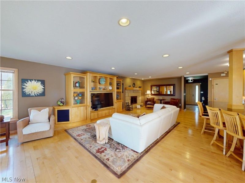 7885 Pear Tree Drive, Chesterland, OH 44026 Photo 14