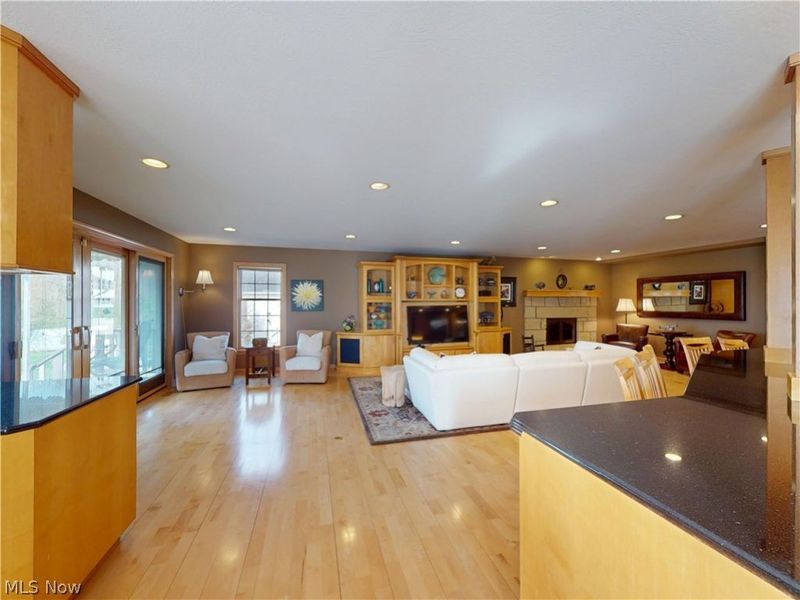 7885 Pear Tree Drive, Chesterland, OH 44026 Photo 15