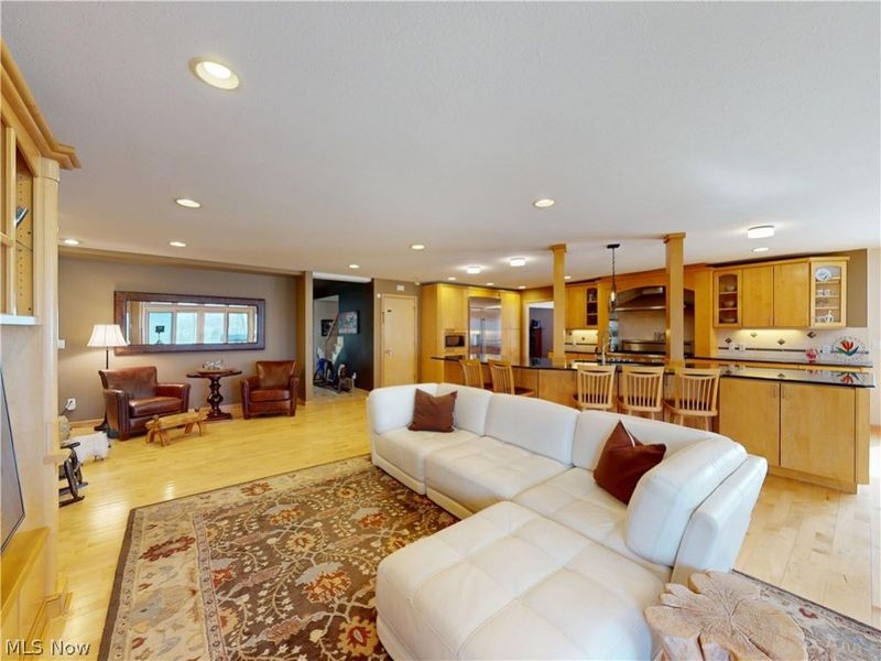 7885 Pear Tree Drive, Chesterland, OH 44026 Photo 16