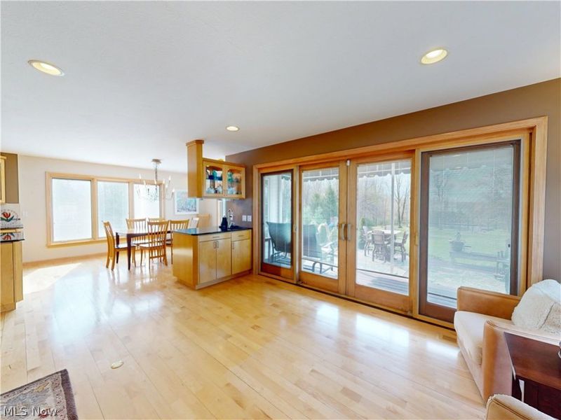 7885 Pear Tree Drive, Chesterland, OH 44026 Photo 19