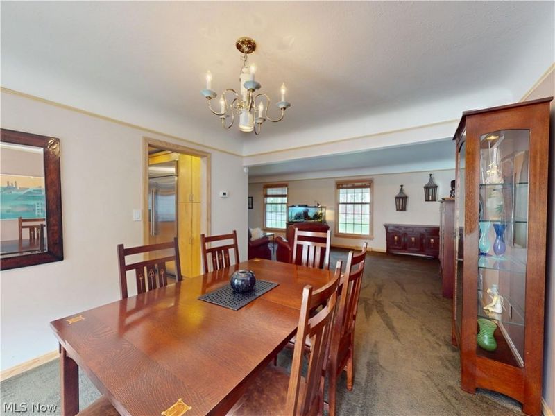 7885 Pear Tree Drive, Chesterland, OH 44026 Photo 6