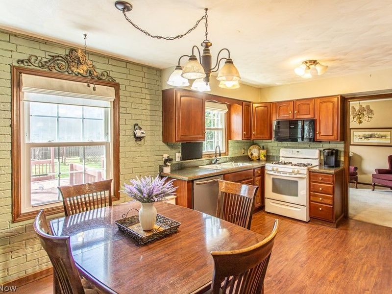 733 Squirrel Hill Court, Boardman, OH 44512 Photo 6