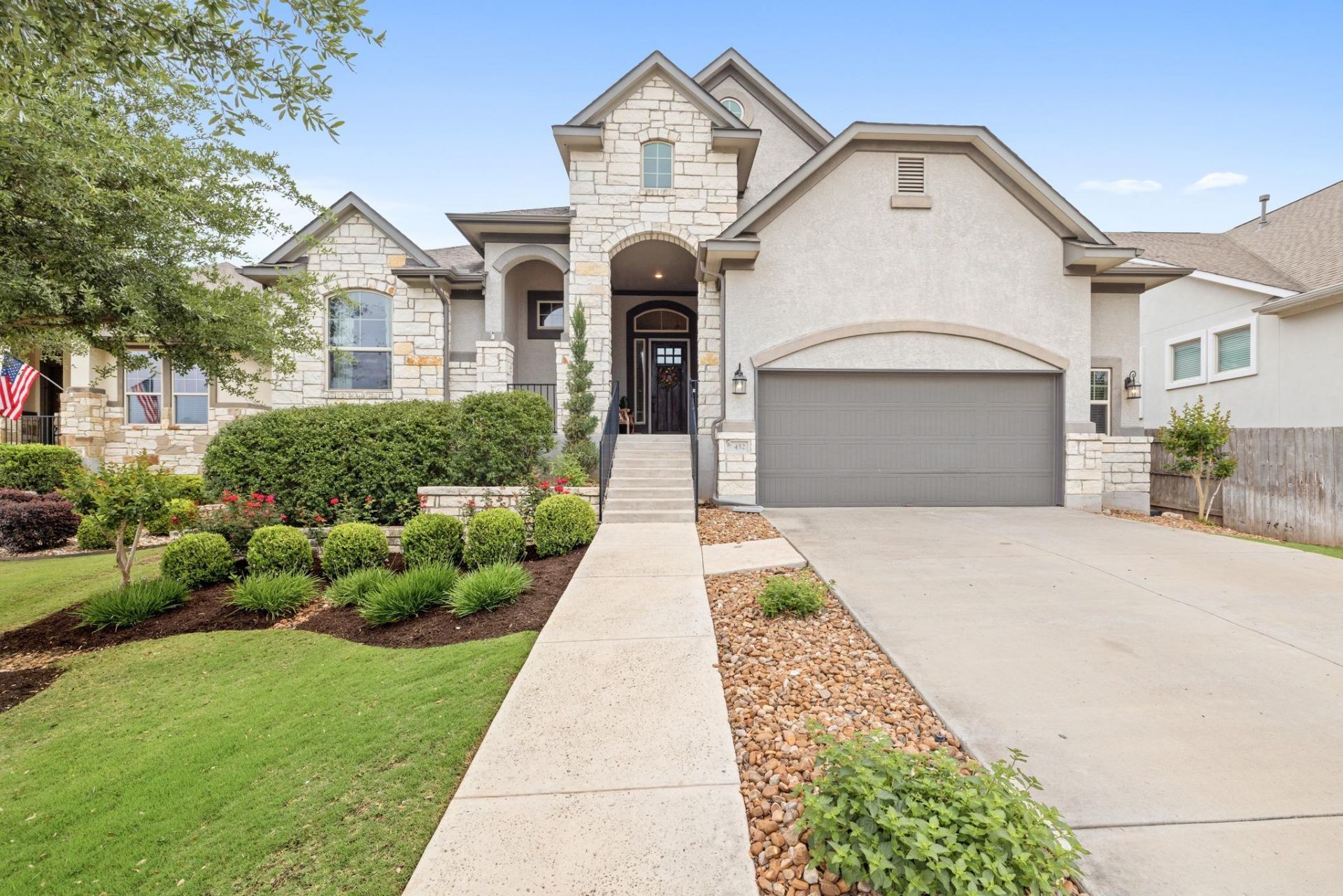 452 Pienza Dr, Georgetown, TX 78628 Main Photo