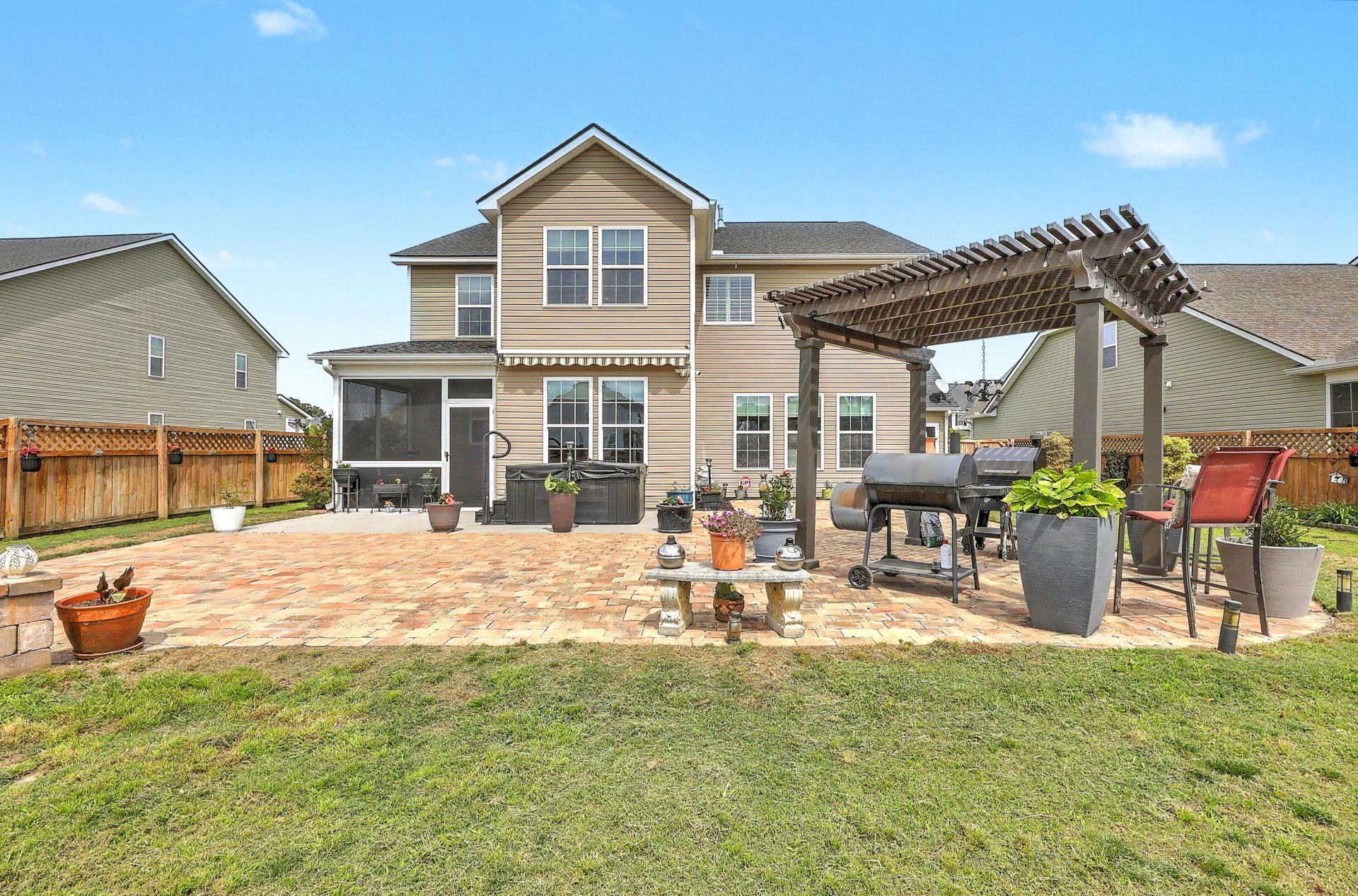 462 Spectrum Road Photo 11