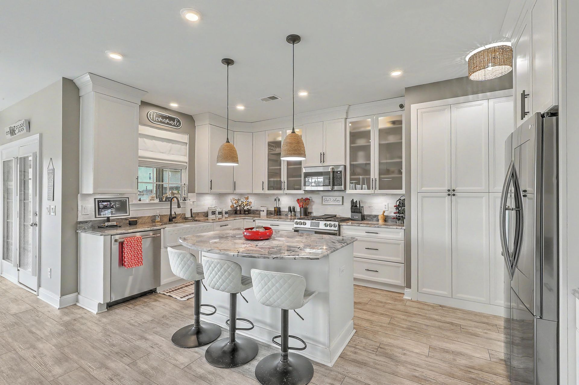 462 Spectrum Road Photo 12