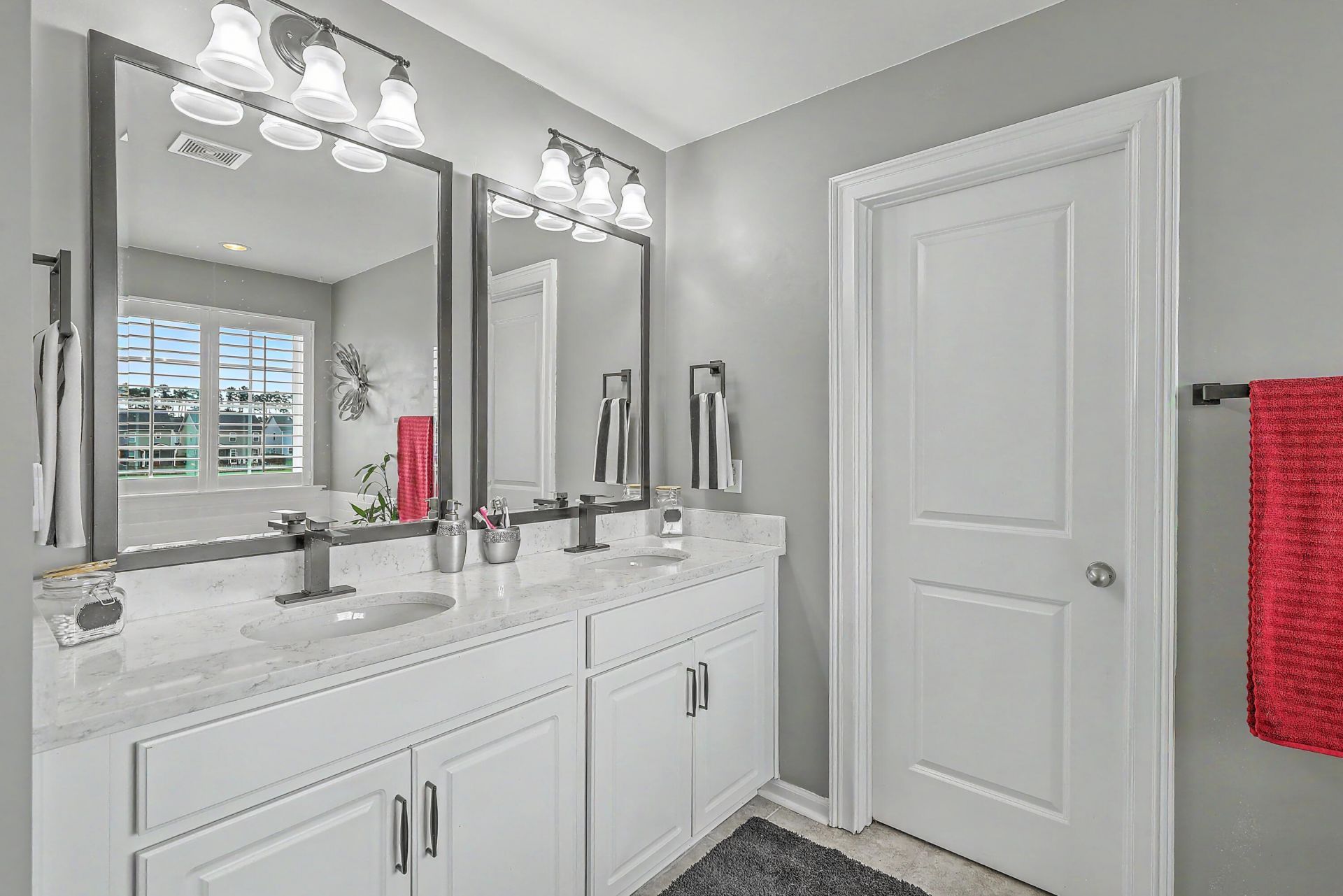 462 Spectrum Road Photo 30