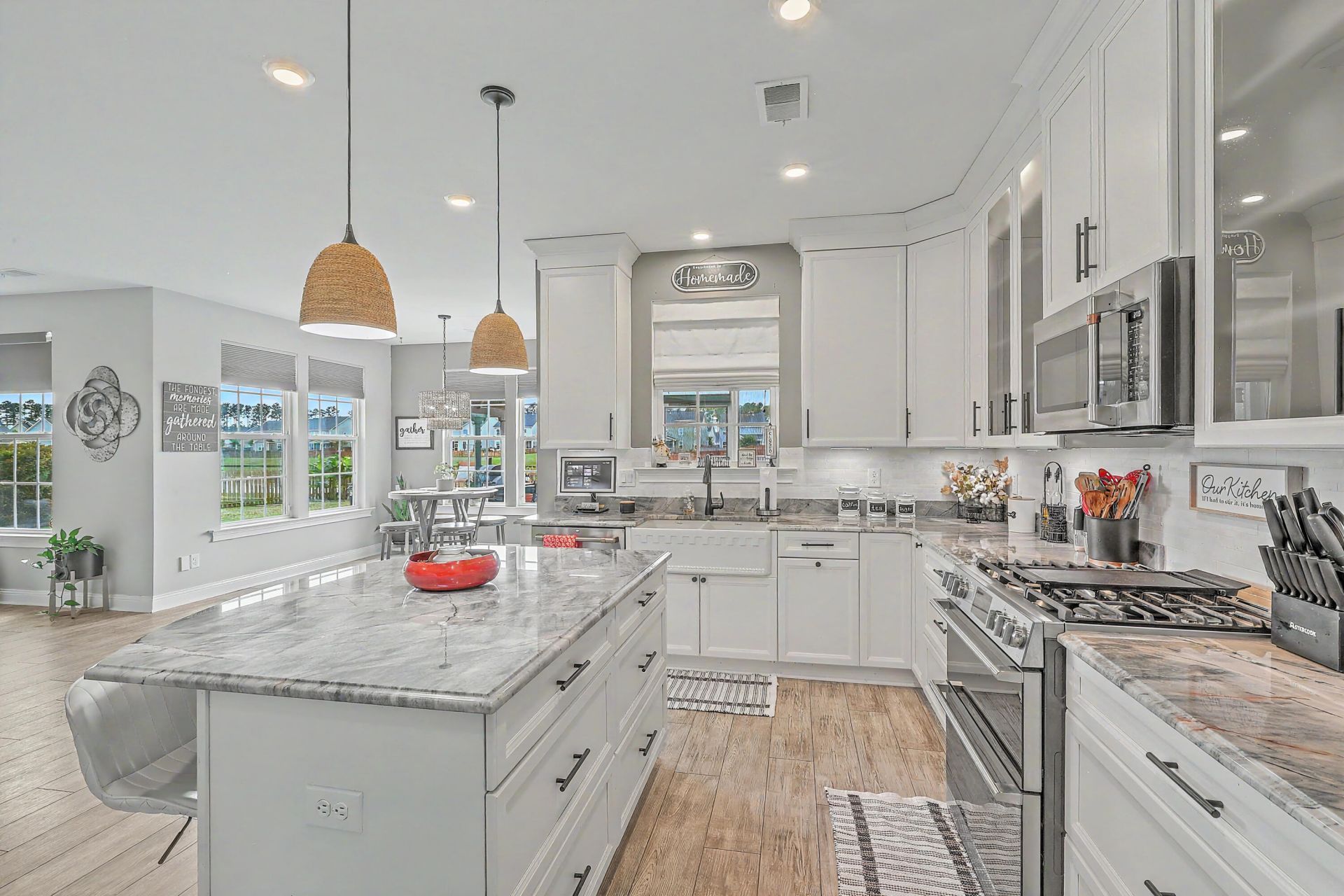 462 Spectrum Road Photo 5