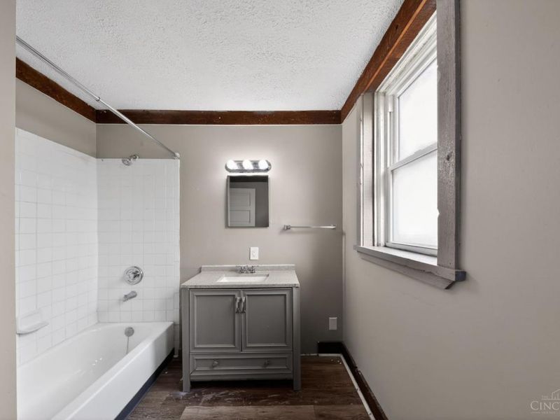 2525 Homestead Place, Cincinnati, OH 45211 Photo 15