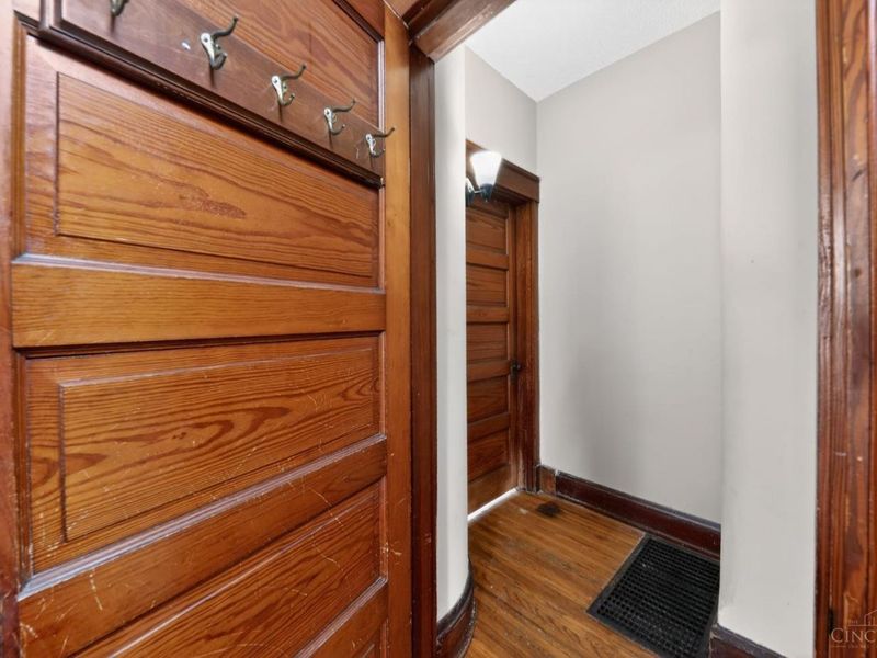 2525 Homestead Place, Cincinnati, OH 45211 Photo 18