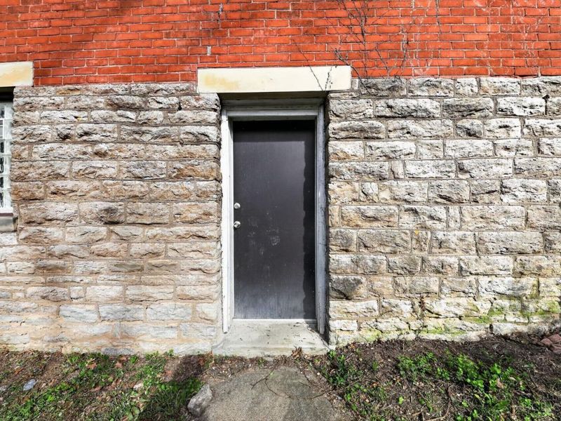 2525 Homestead Place, Cincinnati, OH 45211 Photo 28