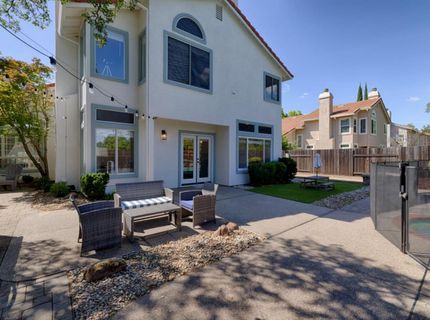 111 Burrill Dr, Folsom, CA 95630 Photo