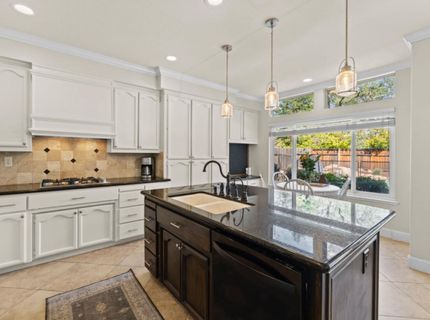 111 Burrill Dr, Folsom, CA 95630 Photo