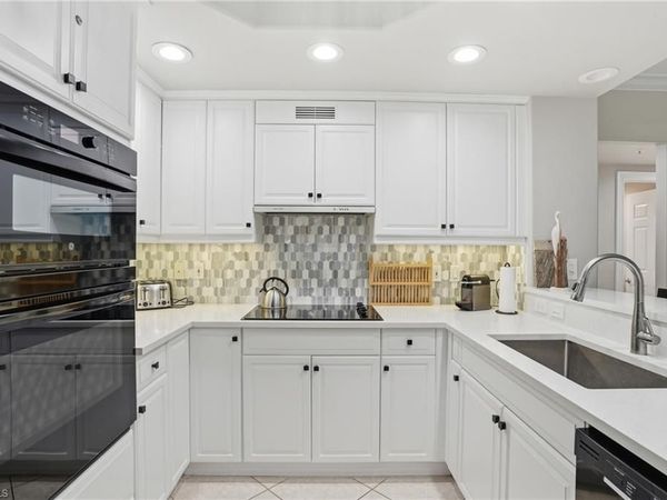 2738 Tiburon BLVD E, Unit B104, NAPLES, FL 34109