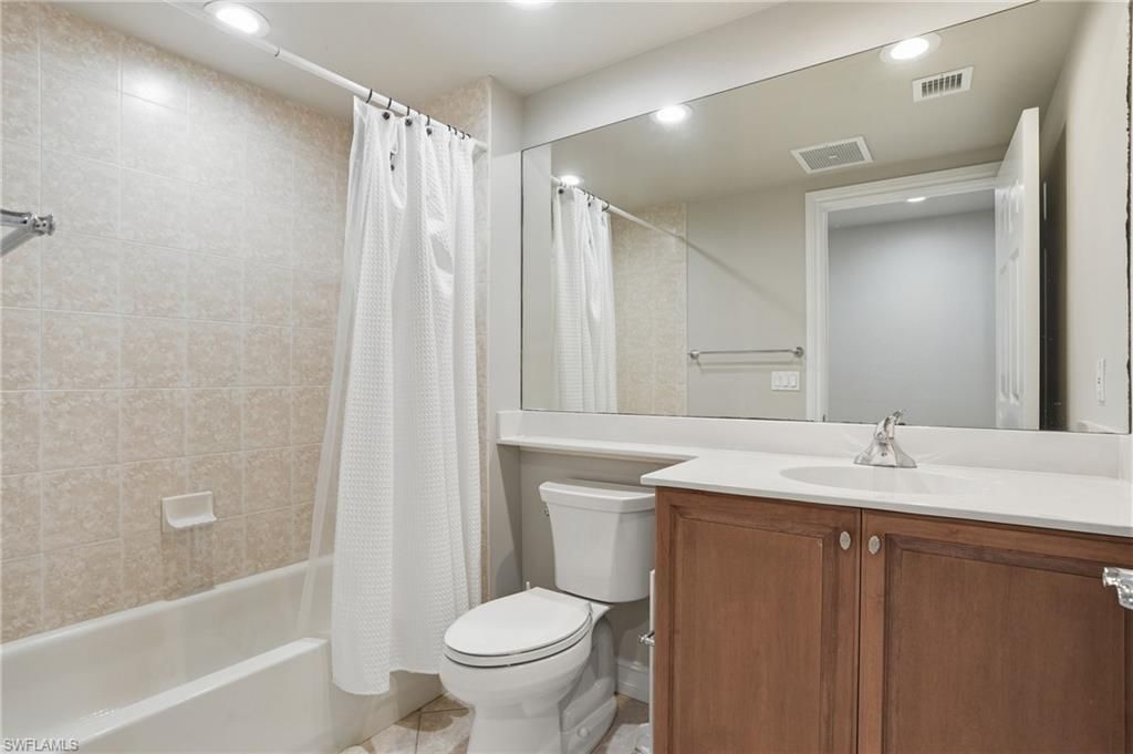 2738 Tiburon Blvd E, Unit B104, Naples, FL 34109 Photo