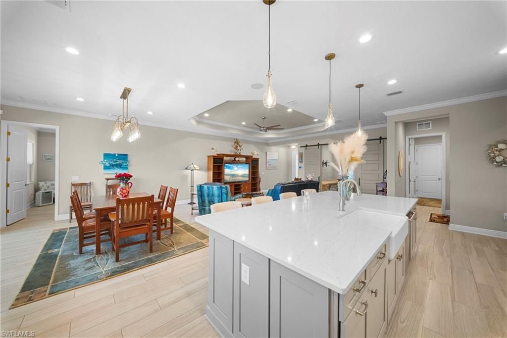 21244 Holmes Cir, Venice, FL 34293 Photo