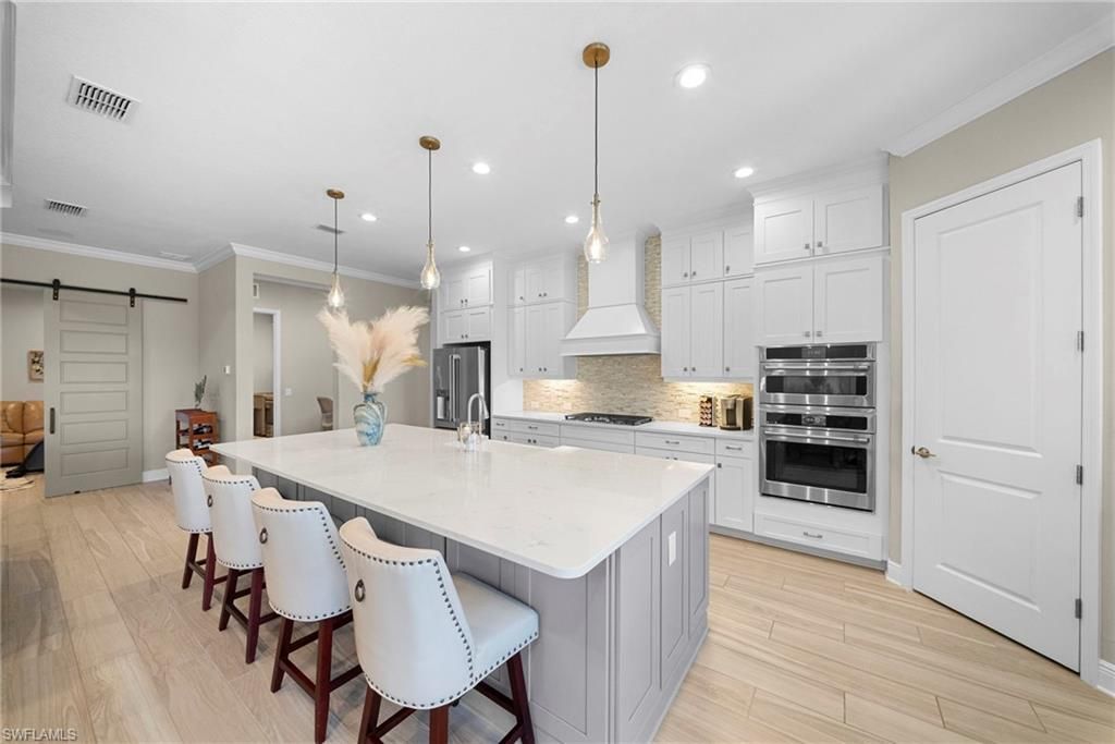 21244 Holmes Cir, Venice, FL 34293 Photo