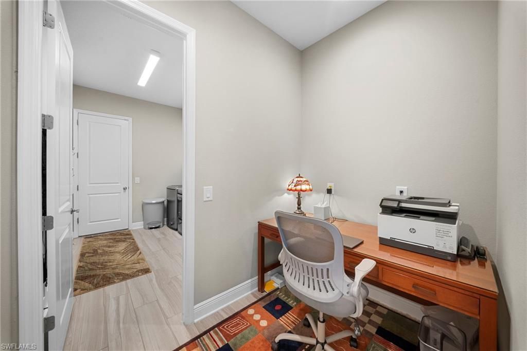 21244 Holmes Cir, Venice, FL 34293 Photo