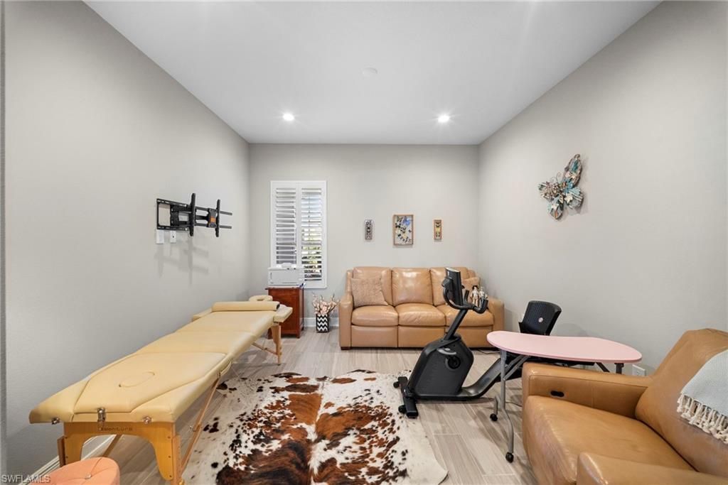 21244 Holmes Cir, Venice, FL 34293 Photo