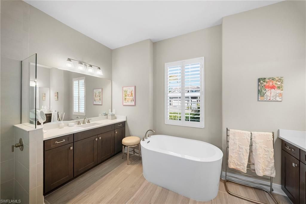 21244 Holmes Cir, Venice, FL 34293 Photo