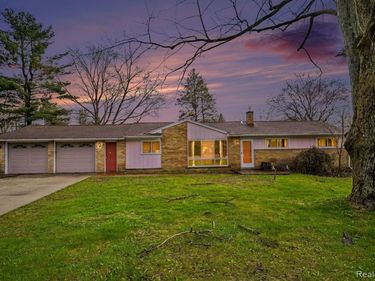 6341 Waldon Road, Independence Twp, MI 48346