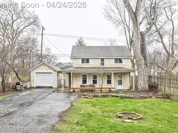 1377 Dorothea Road, Berkley, MI 48072
